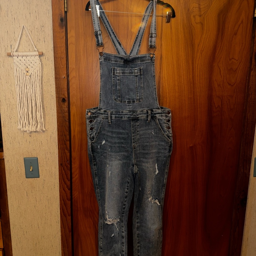Judy Blue bibs size XLg